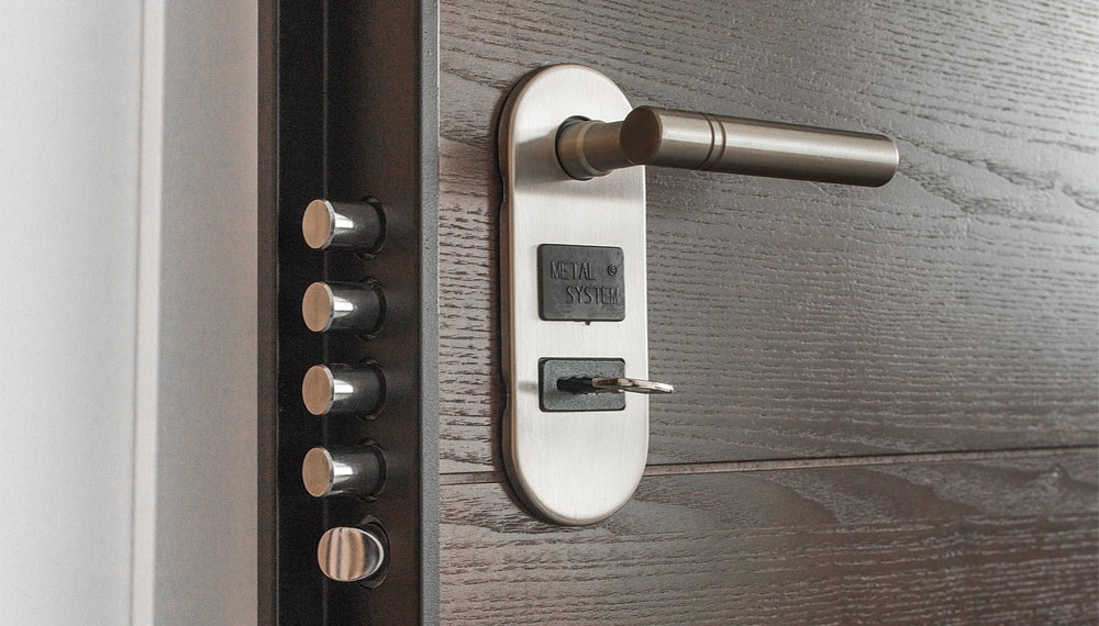 Changing locks during divorce