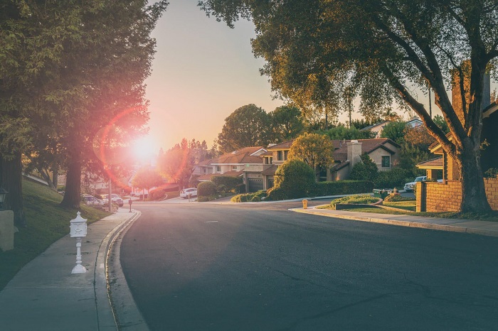 Who Keeps the House in Divorce
