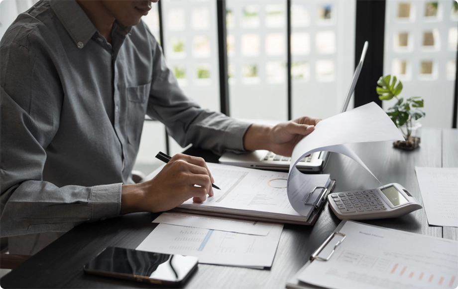 Spouse calculating property tax deductions
