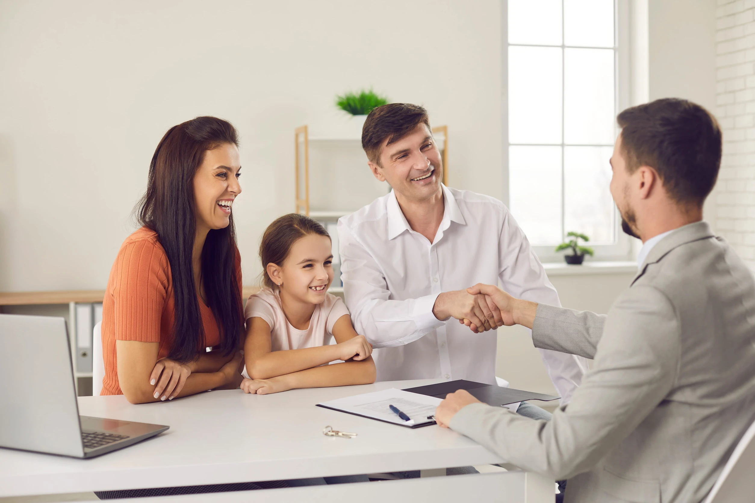 Child support attorney in Seattle meeting with a parent to review their case