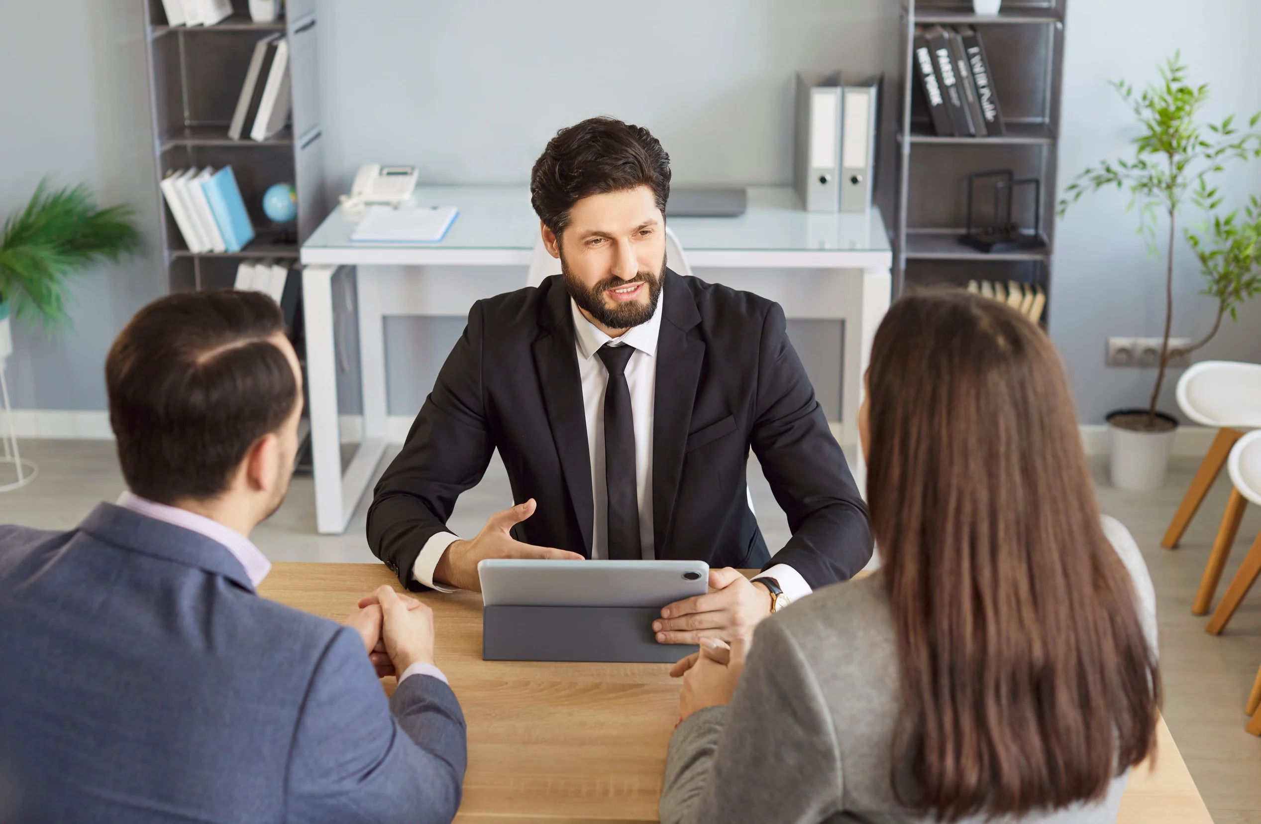 Truce® Law attorney discussing a Legal Roadmap Session for a divorce modification case